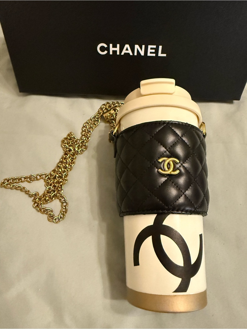CHANEL Beauté VIP Novelty Quilted Tumbler Cup Holder Mug Set